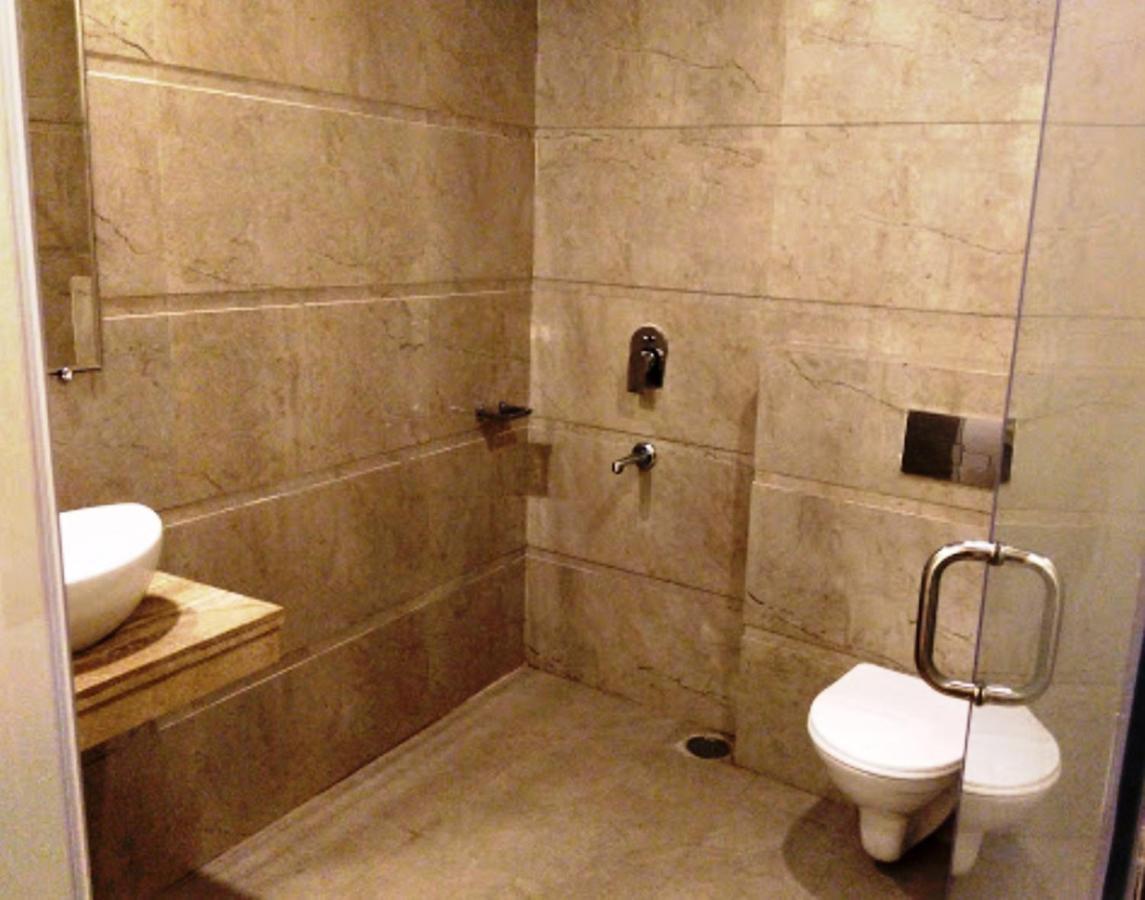 Hotel Sallow Royal Suites Amritsar Dış mekan fotoğraf