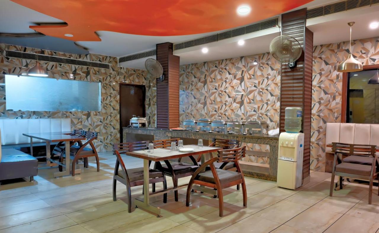 Hotel Sallow Royal Suites Amritsar Dış mekan fotoğraf