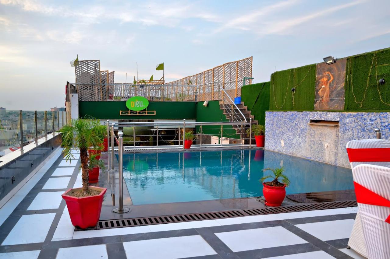 Hotel Sallow Royal Suites Amritsar Dış mekan fotoğraf