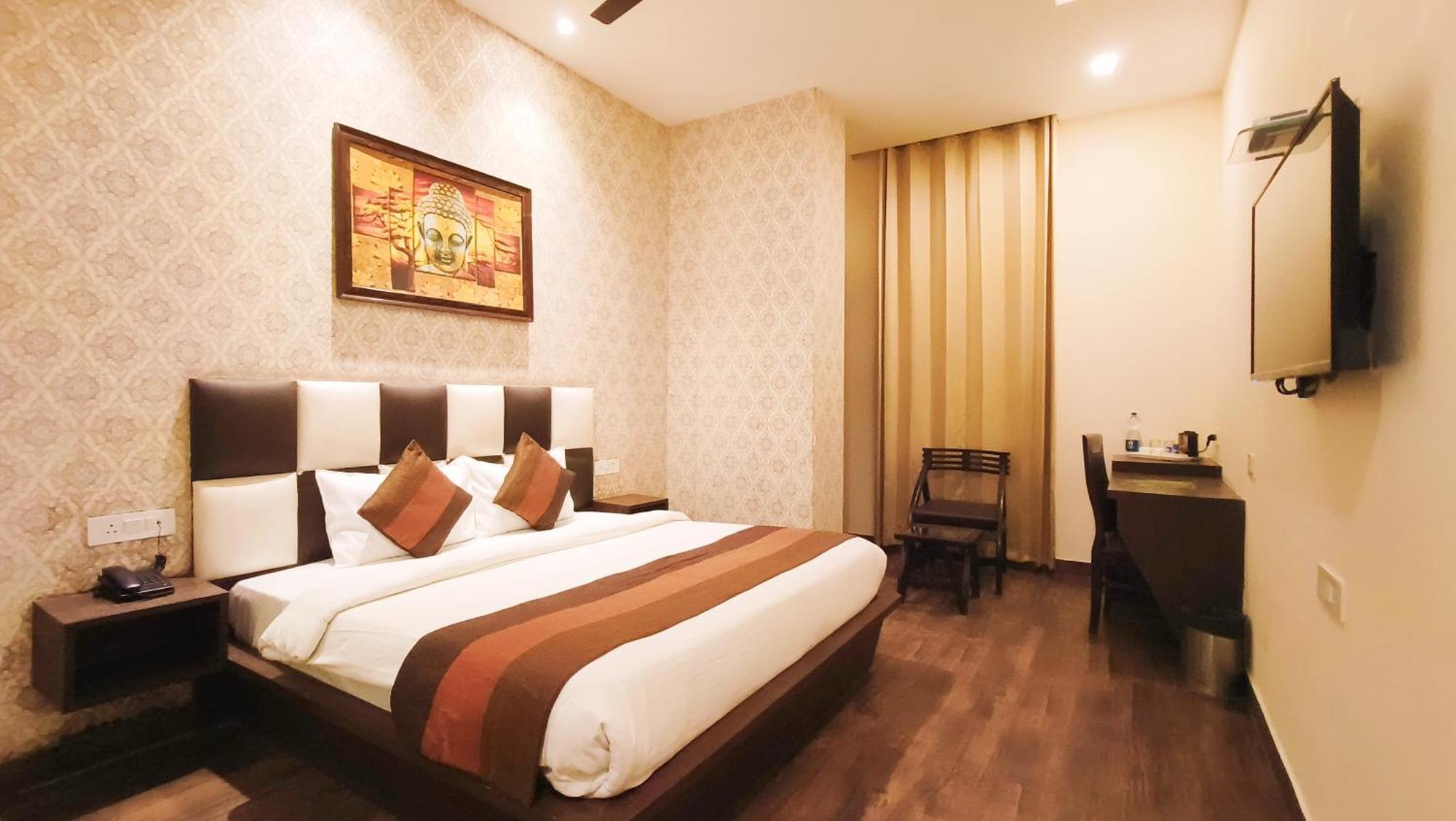 Hotel Sallow Royal Suites Amritsar Dış mekan fotoğraf